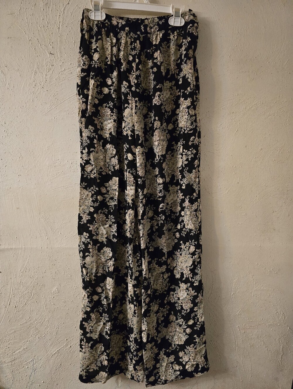 Carole Little Black with Cream Floral Print Palazzo Pants